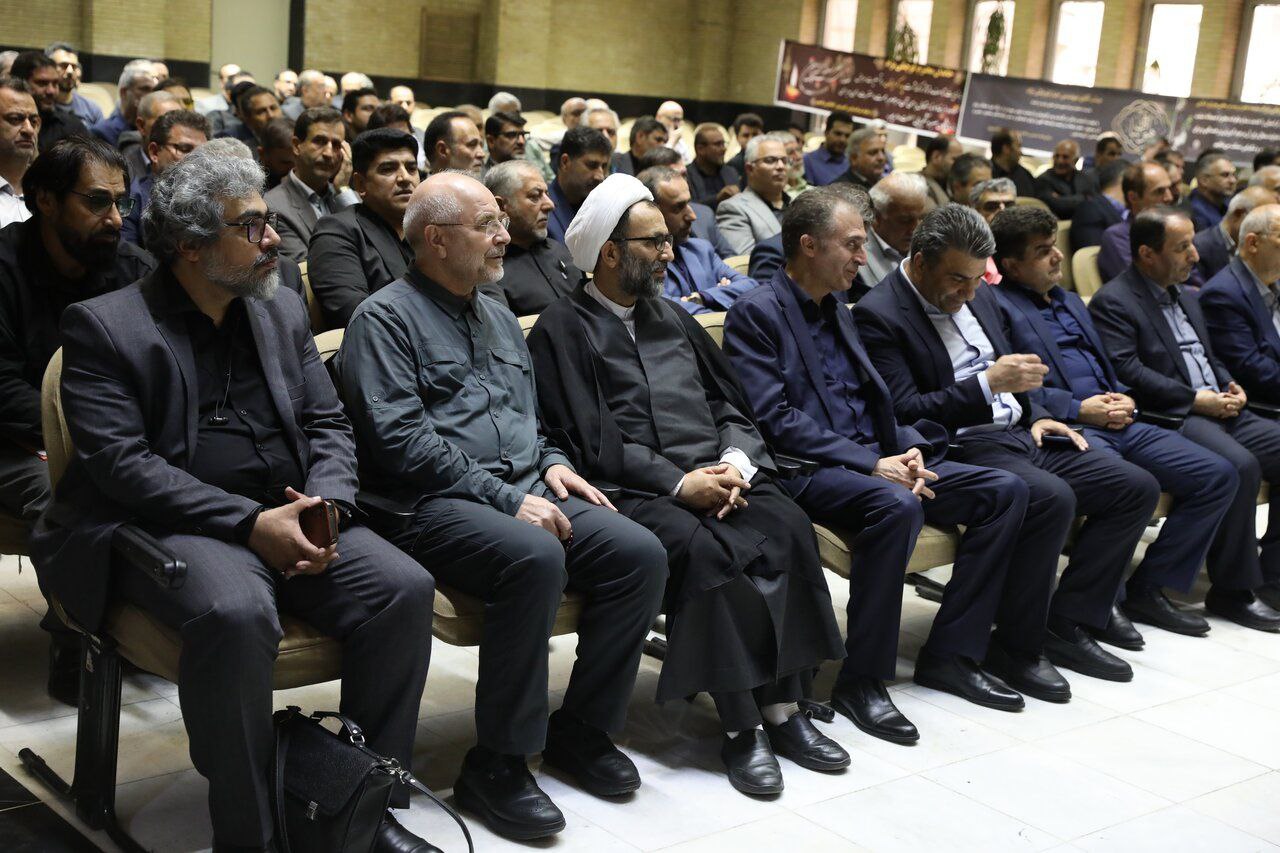 حضور رئیس مجلس در مراسم ختم پدر کوچکی نژاد