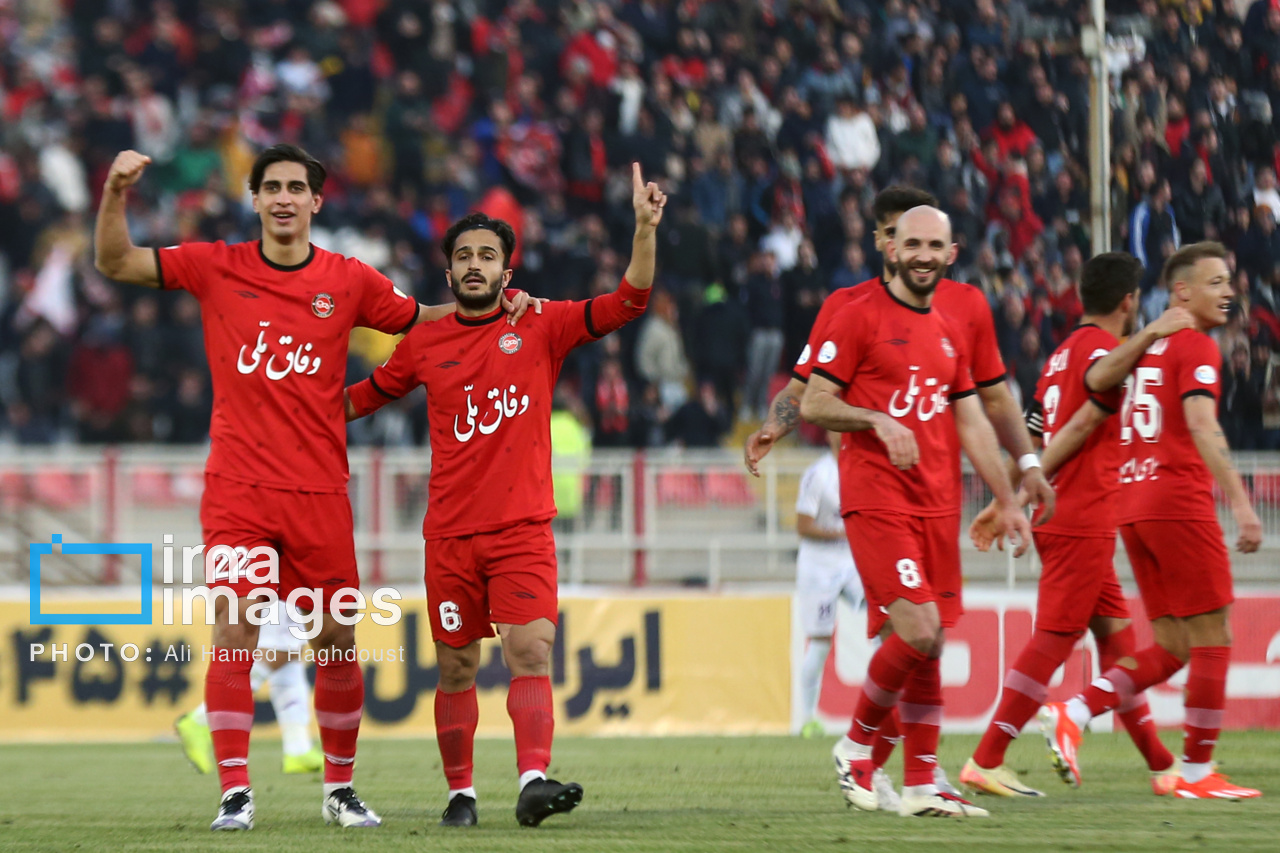 تصاویر بازی هیجانی تراکتور و هوادار