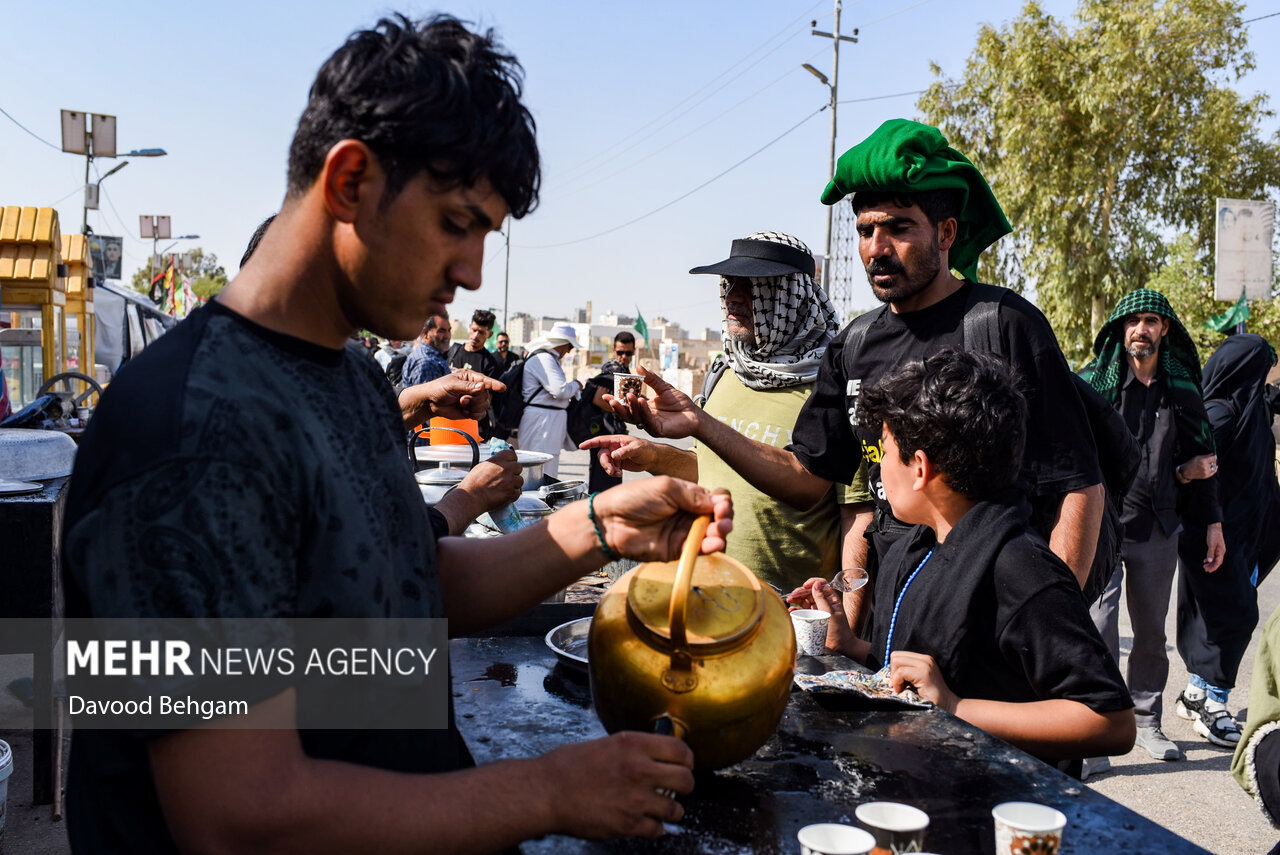 پیاده‌روی اربعین در طریق الحسین (ع)