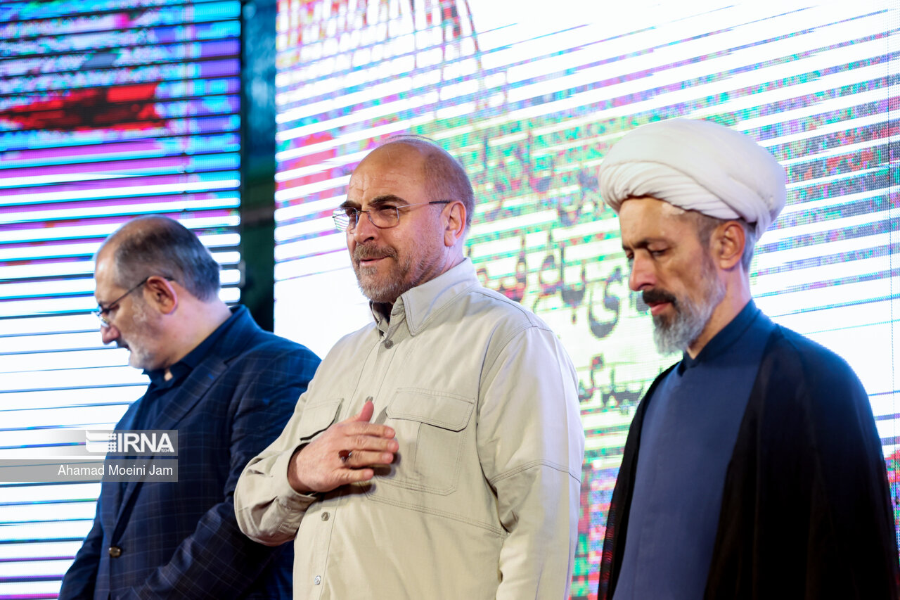 حضور قالیباف در یادواره شهدای باغ فیض