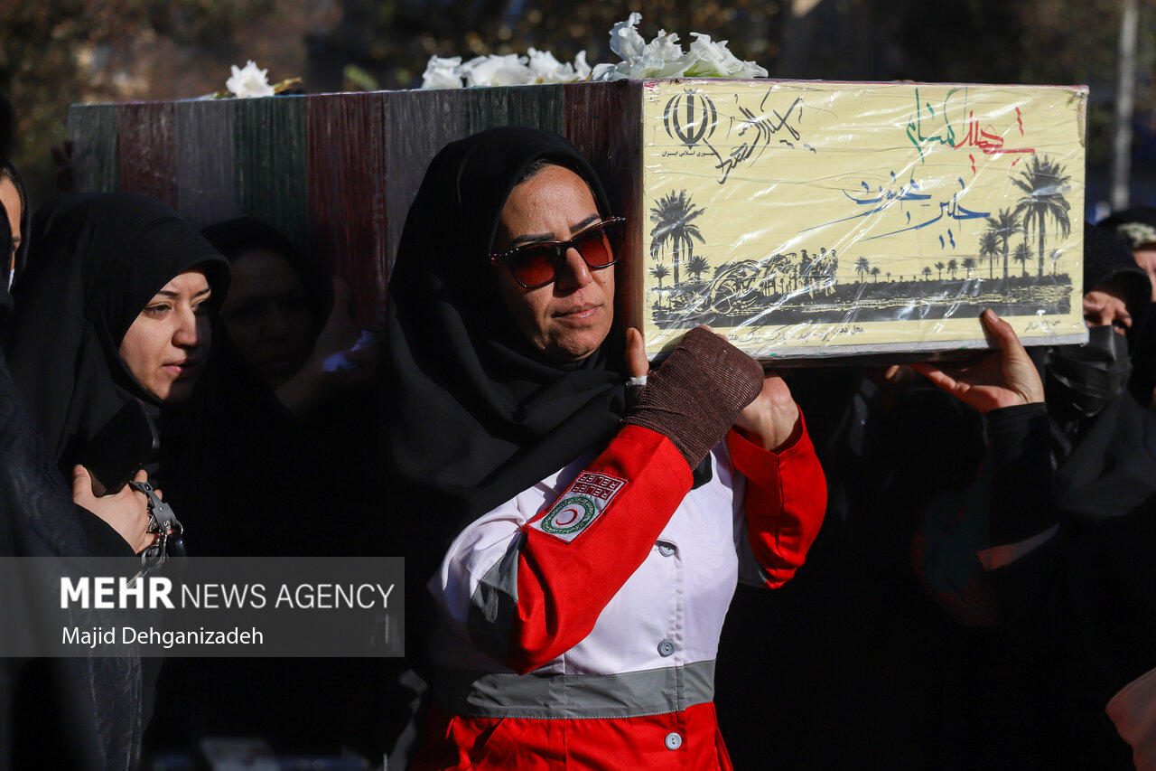 تشییع پیکر مطهر ۳۰۰ شهید گمنام دفاع مقدس در سراسر کشور