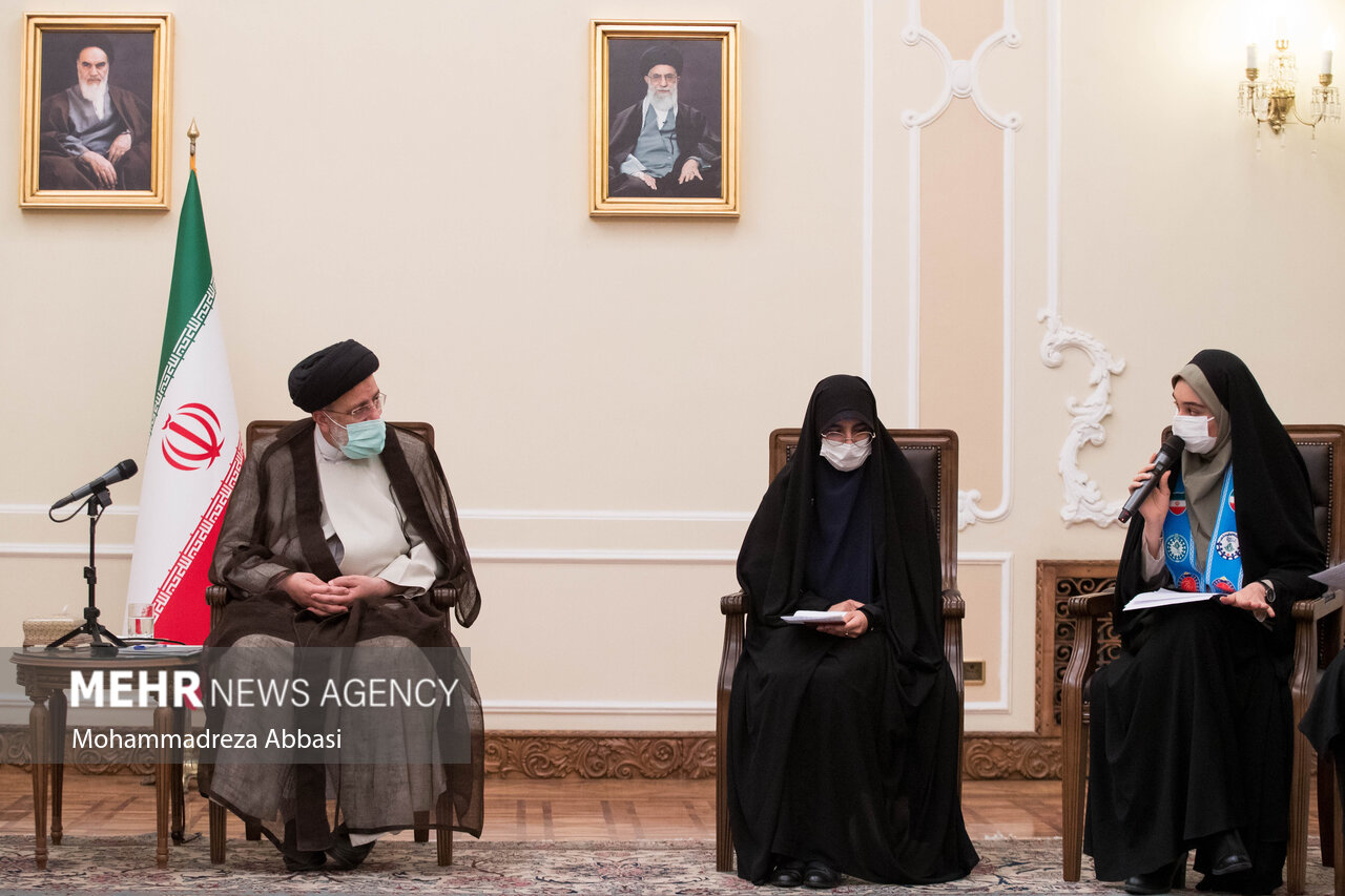 دیدار تشکل‌های دانش‌آموزی با رییس جمهور