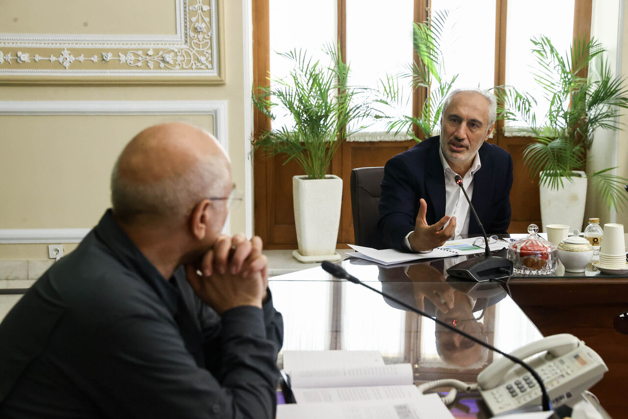 نشست بررسی برنامه هفتم پیشرفت با حضور قالیباف