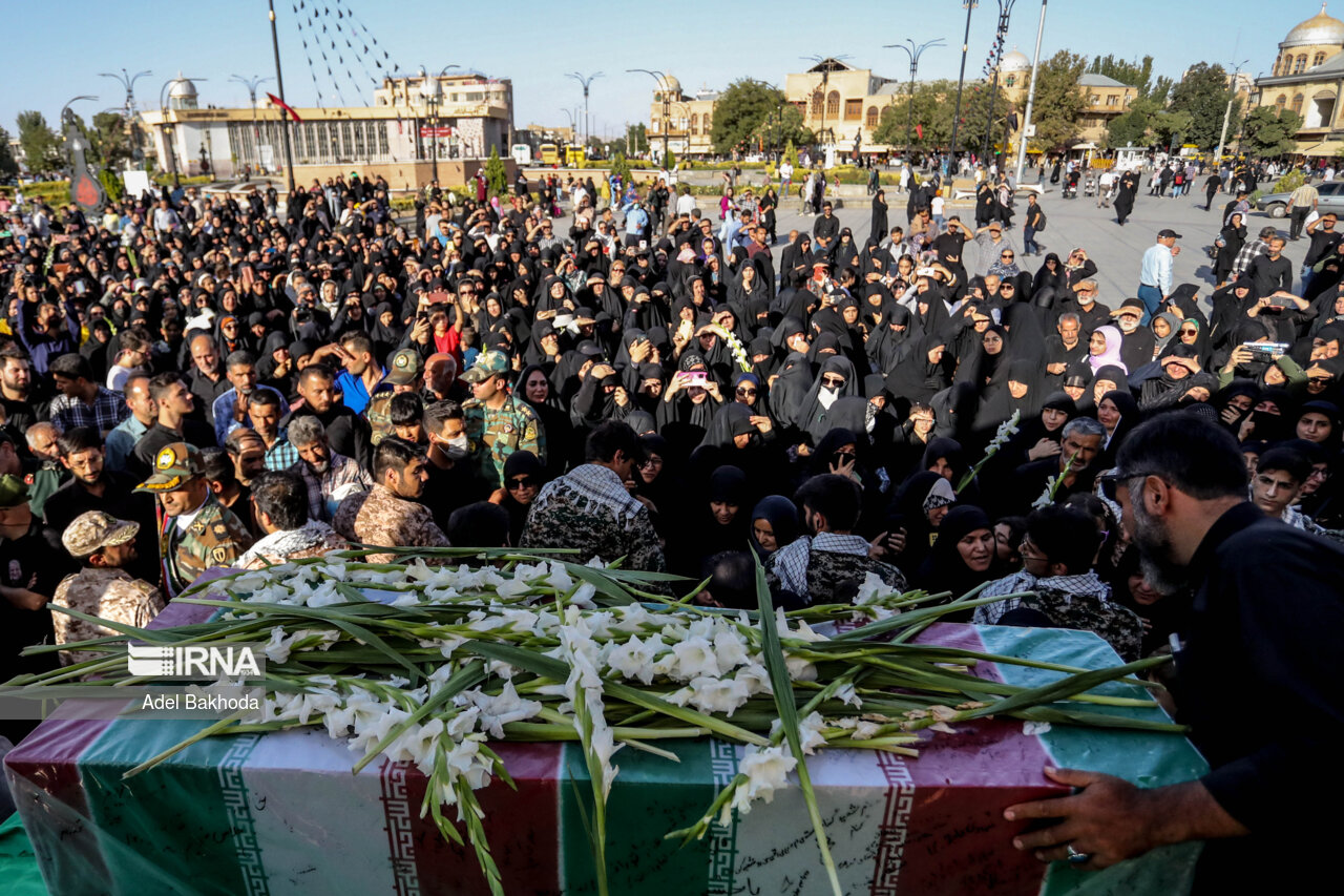 مراسم تشییع شهید گمنام