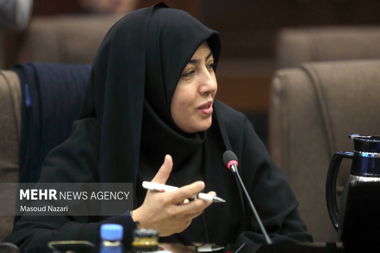 دیدار فرمانده کل ارتش با اعضای فراکسیون زنان مجلس