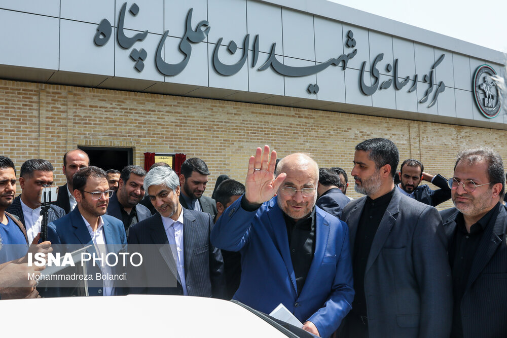 افتتاح مجموعه‌های فدراسیون کشتی با حضور قالیباف