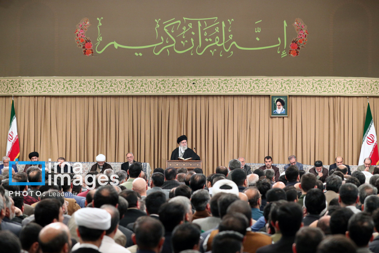 رهبر انقلاب در محفل قرآنی