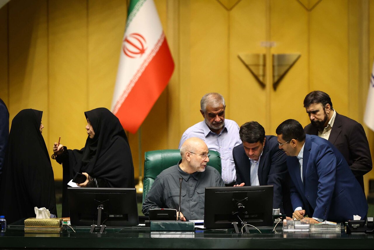 صحن علنی یکشنبه ۴ شهریورماه مجلس