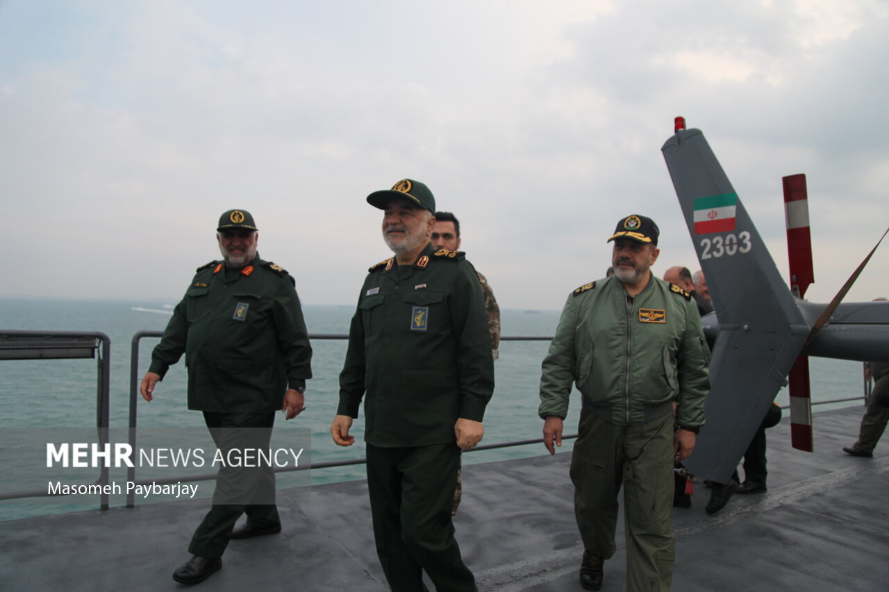 الحاق ناو پهپاد بر شهید باقری