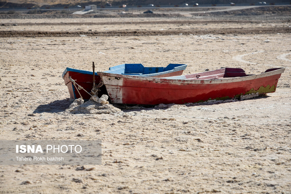 تصاویر: خشک شدن دریاچه مهارلو - شیراز