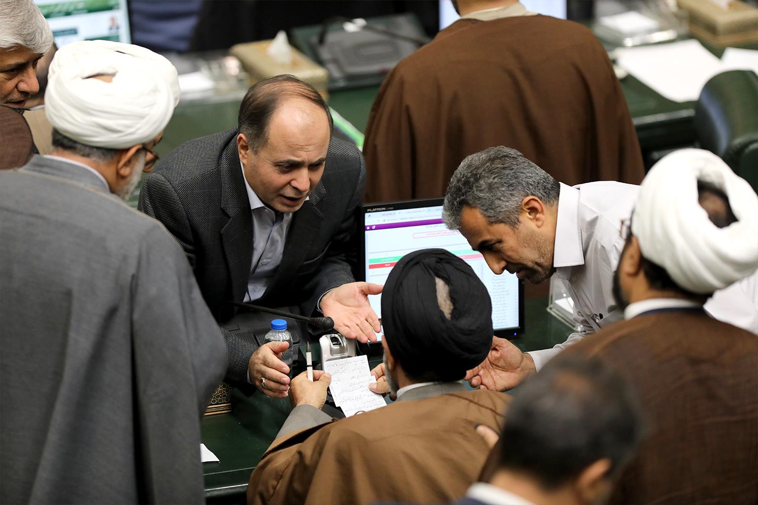 صحن علنی مجلس شورای اسلامی ۸ بهمن ماه ۱۴۰۲