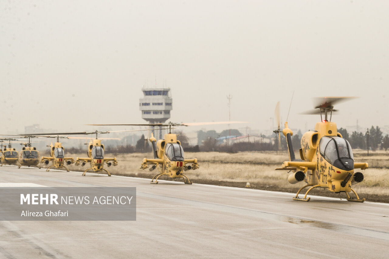 رزمایش اقتدار ۱۰۰ فروندی هوانیروز ارتش