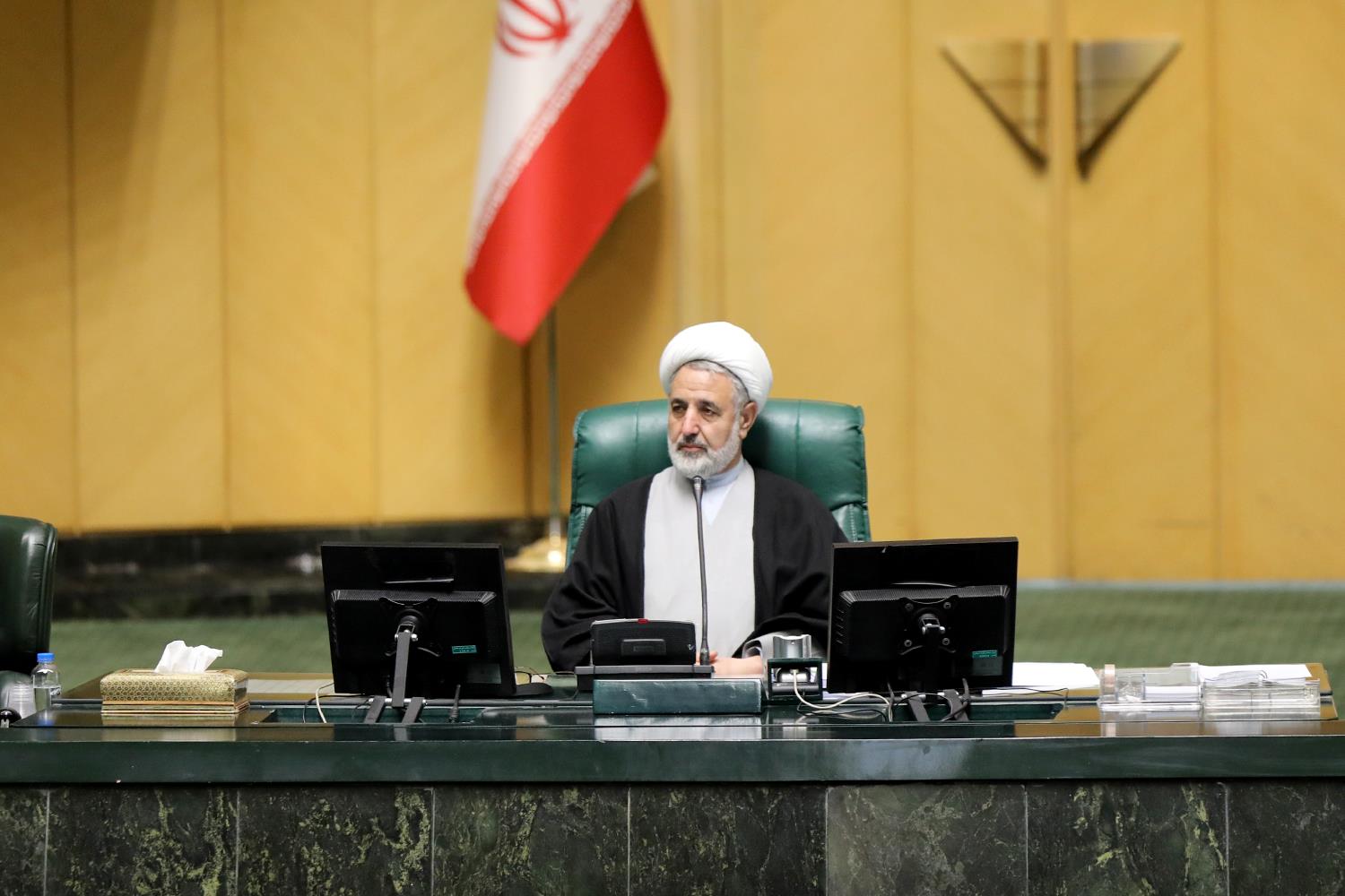 صحن علنی مجلس شورای اسلامی ۸ بهمن ماه ۱۴۰۲