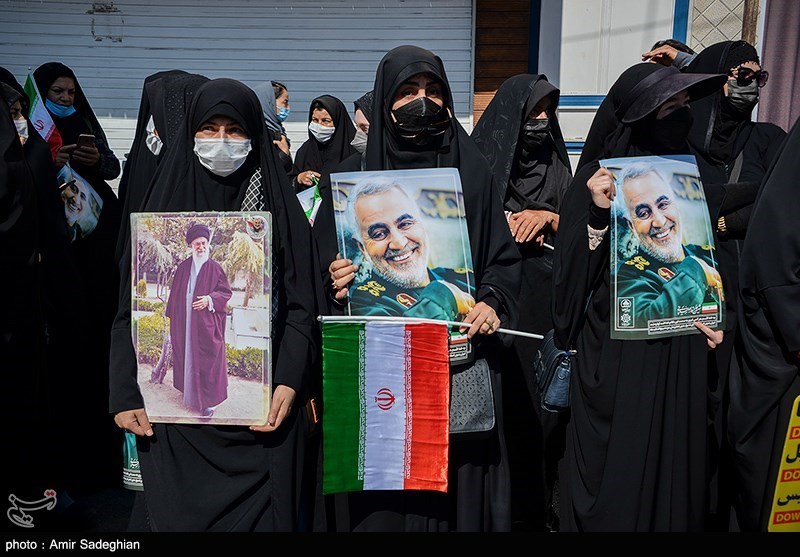 تجمع مردم شیراز در محکومیت اغتشاشات اخیر