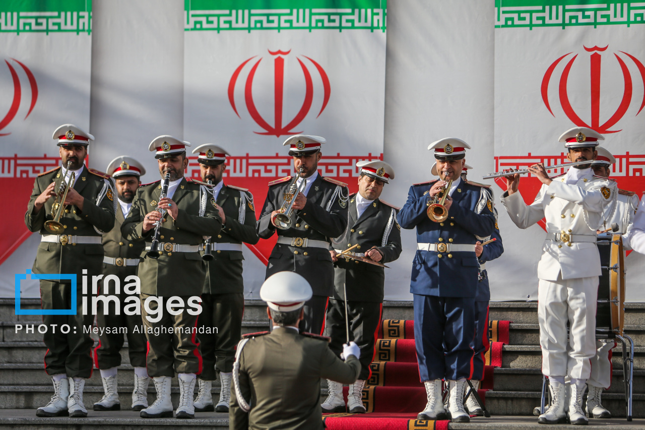 مراسم سالروز ورود امام خمینی(ره) به کشور