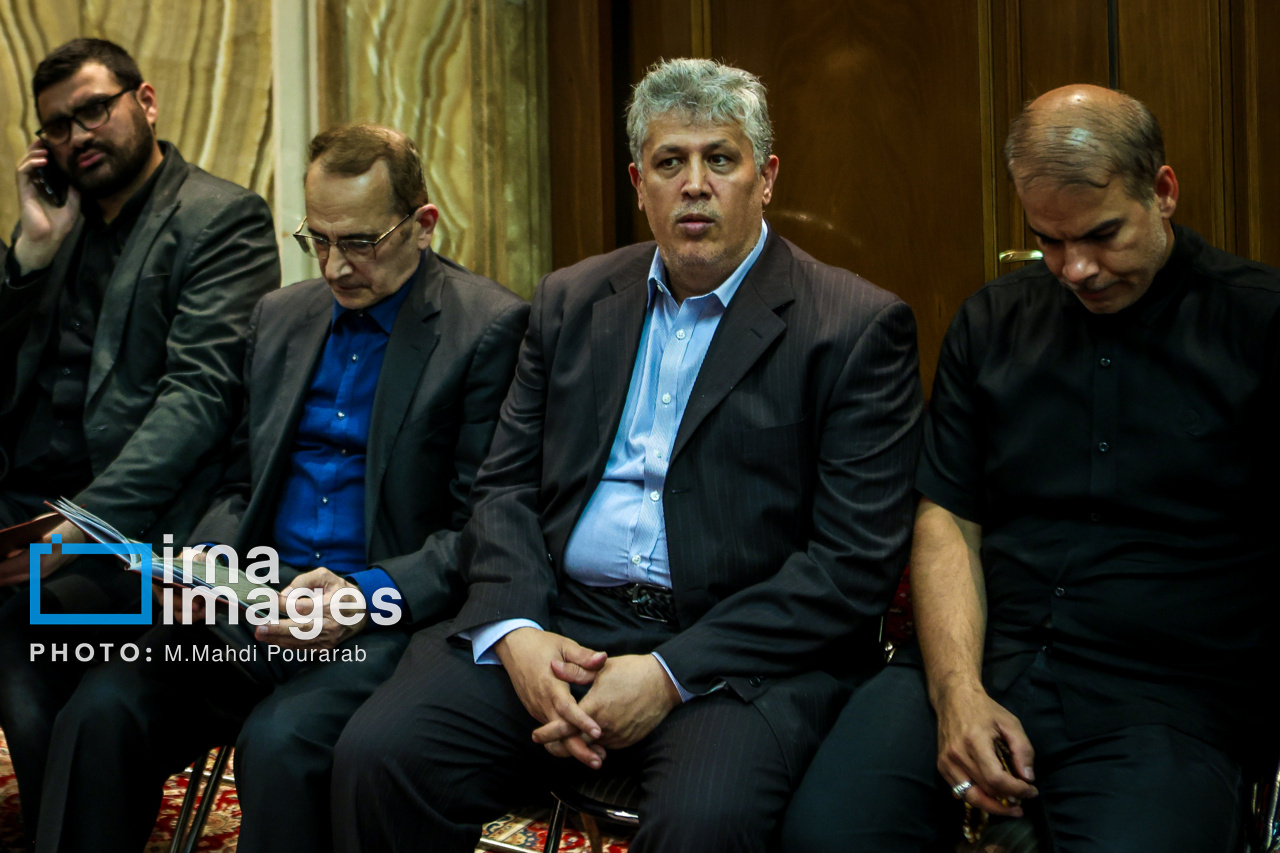 قالیباف و پزشکیان در مجلس ترحیم احمد توکلی