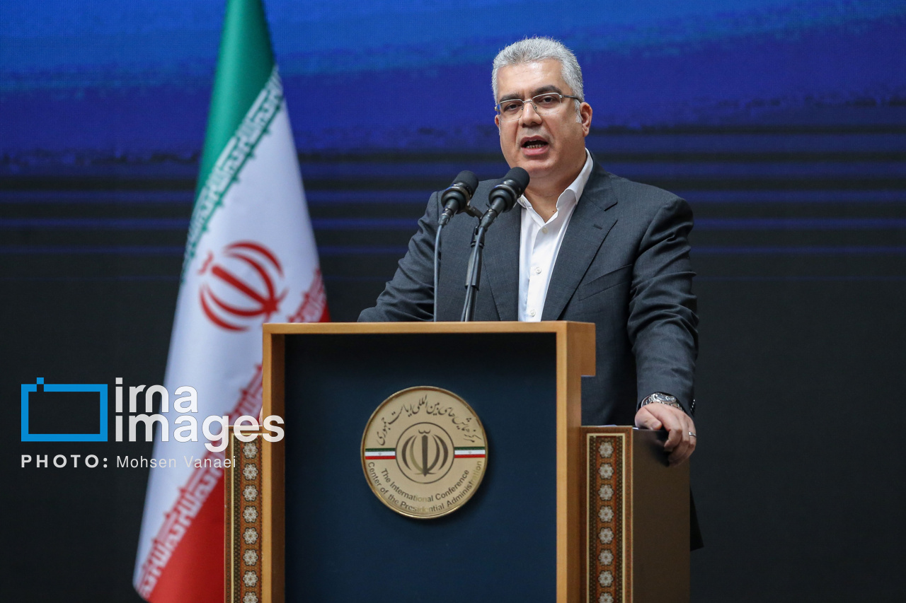 همایش «روز ملی صادرات» با حضور پزشکیان