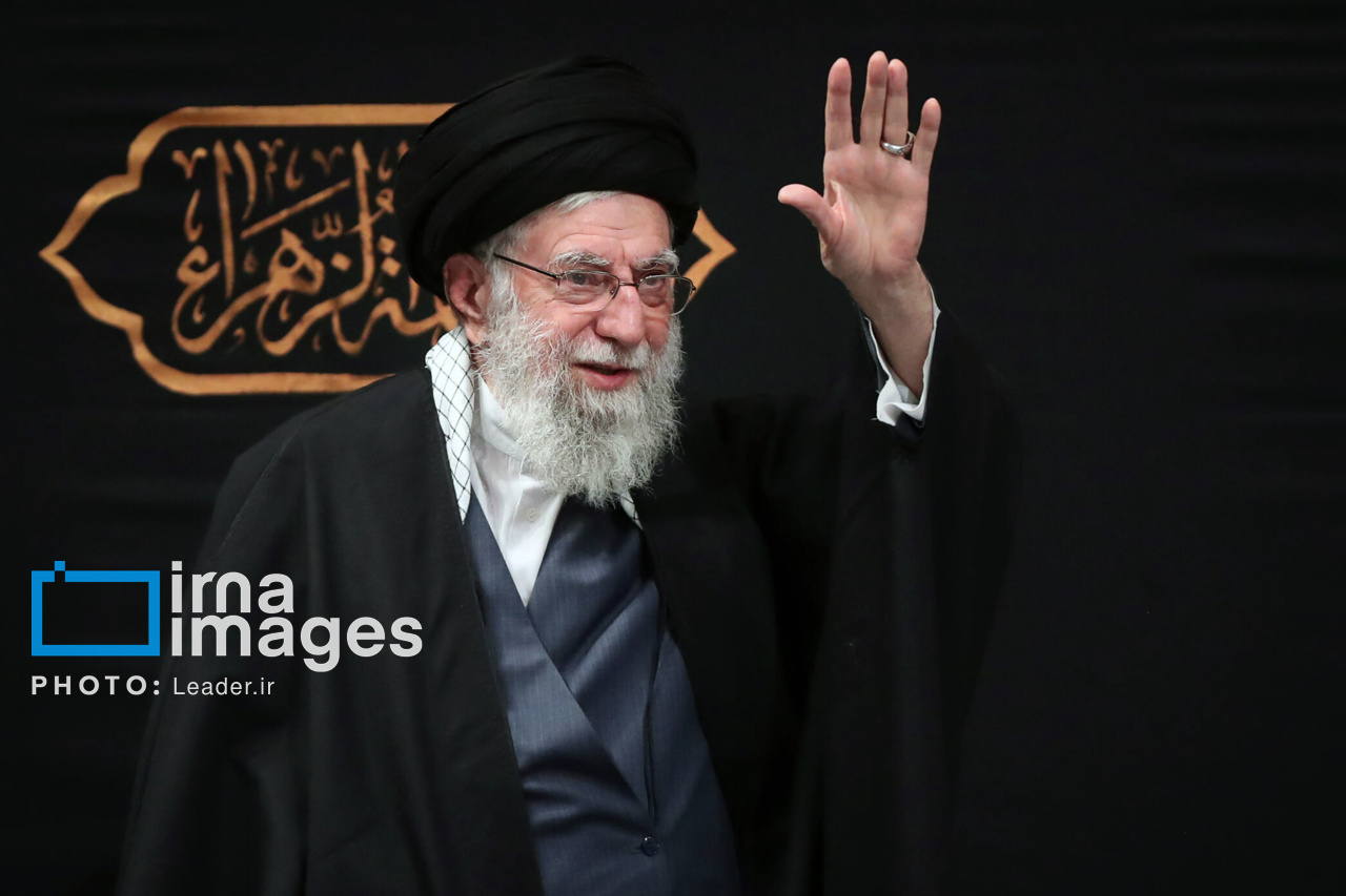 دومین شب عزاداری ایام فاطمیه با حضور رهبر انقلاب