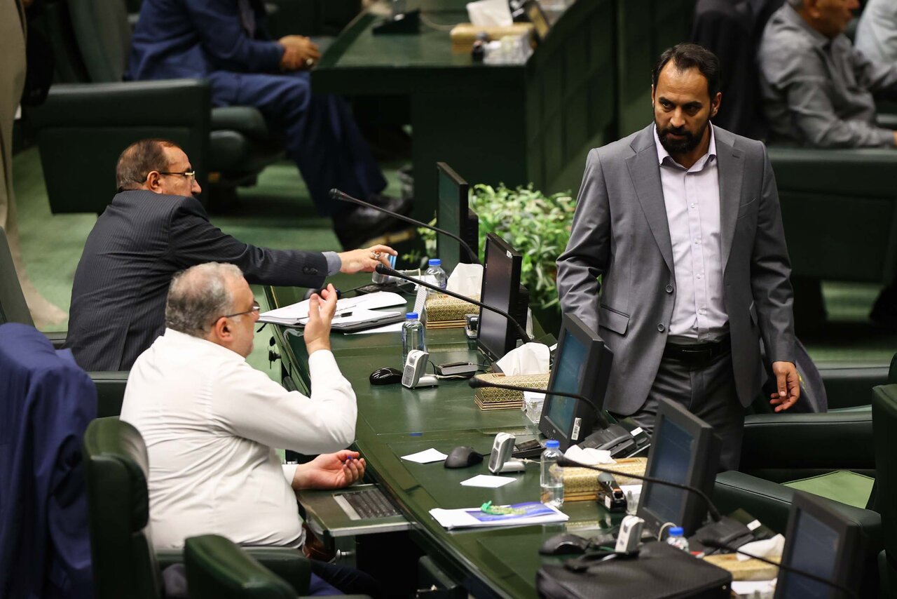 صحن علنی یکشنبه ۴ شهریورماه مجلس