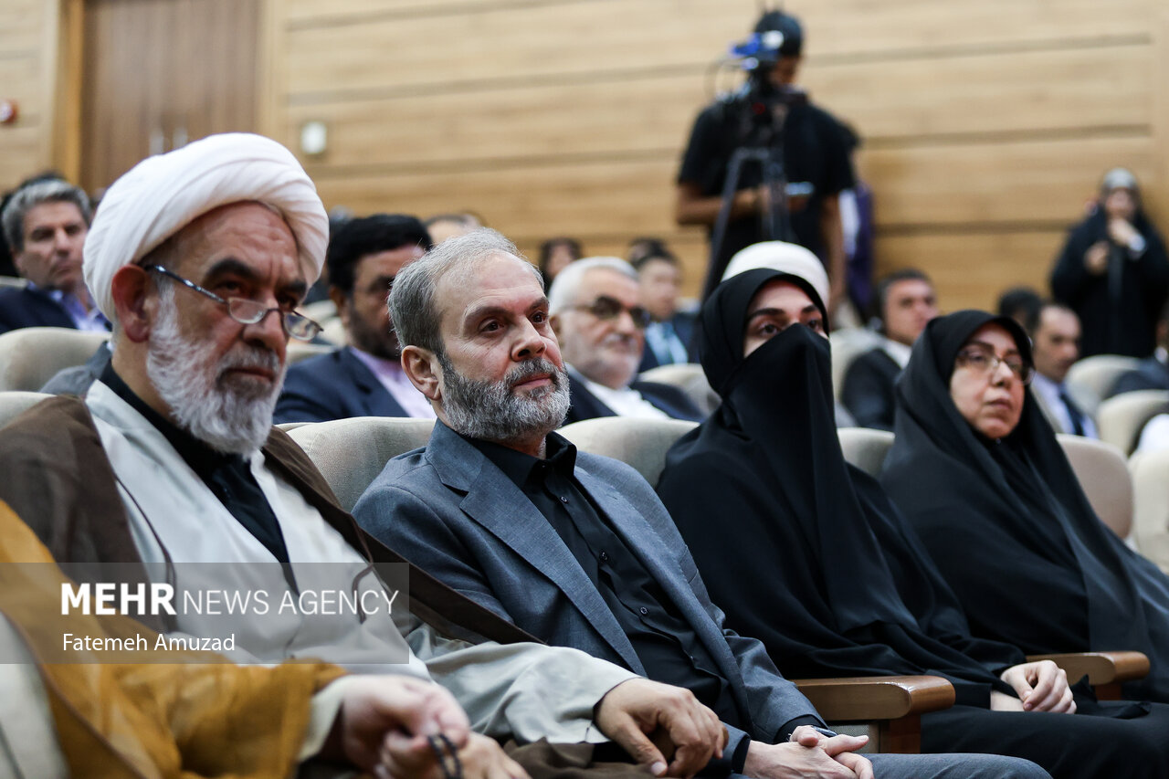  آیین پاسداشت روز مقاومت و پایداری