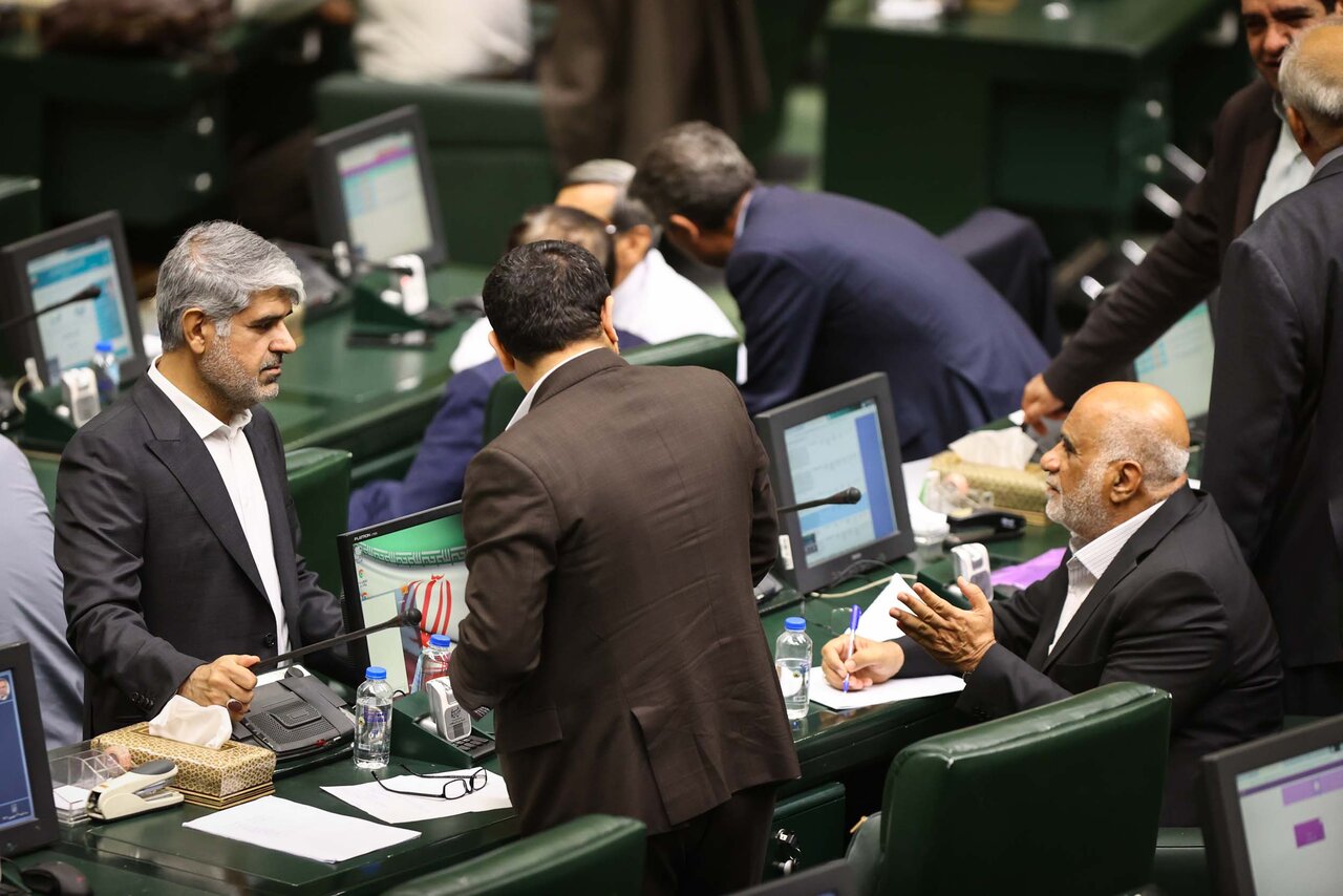 صحن علنی یکشنبه ۴ شهریورماه مجلس