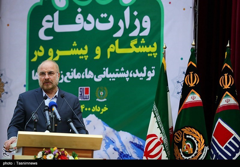 بازدید قالیباف از  نمایشگاه دستاوردهای وزارت دفاع