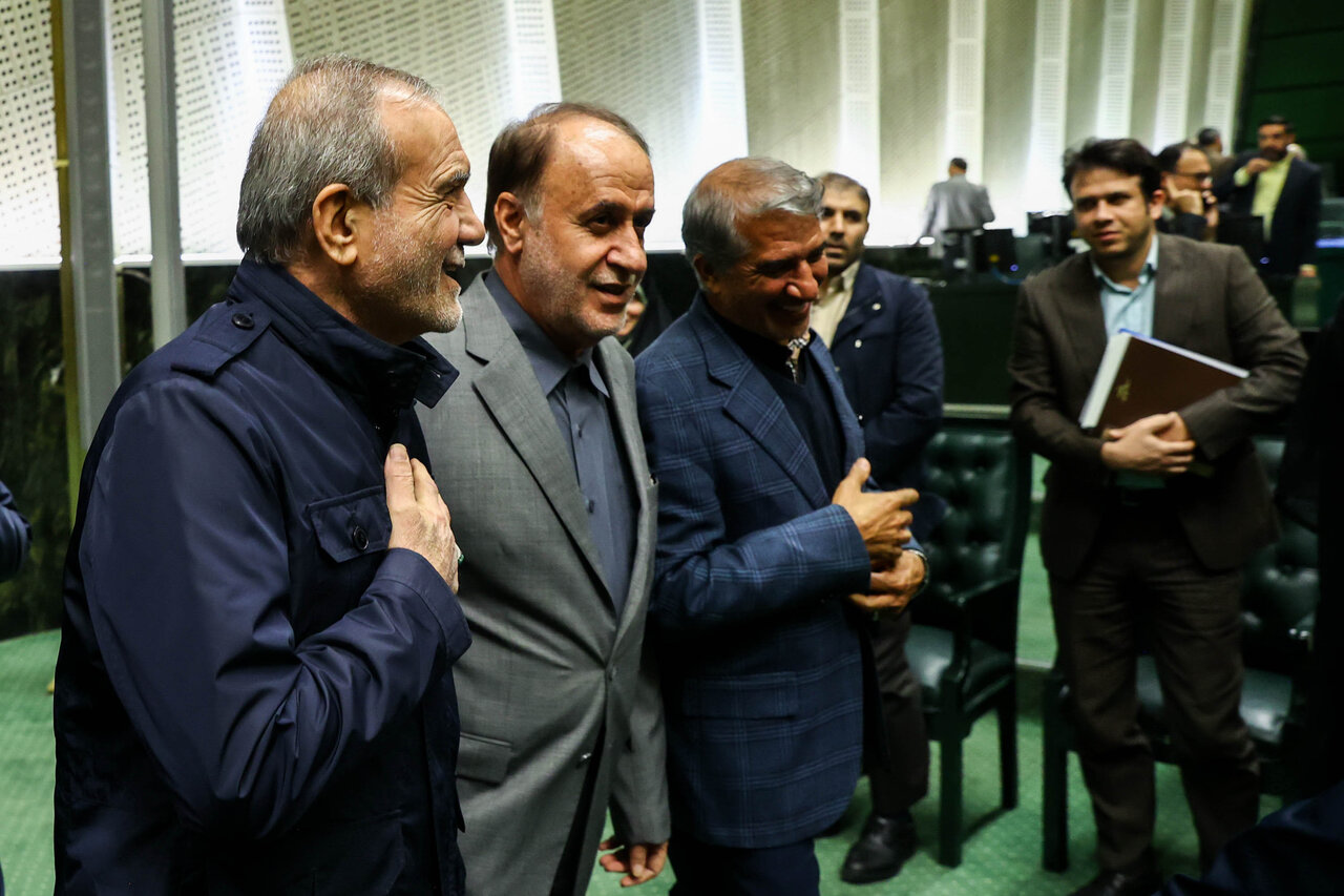 بررسی اجرای برنامه هفتم در مجلس با حضور رئیس جمهور