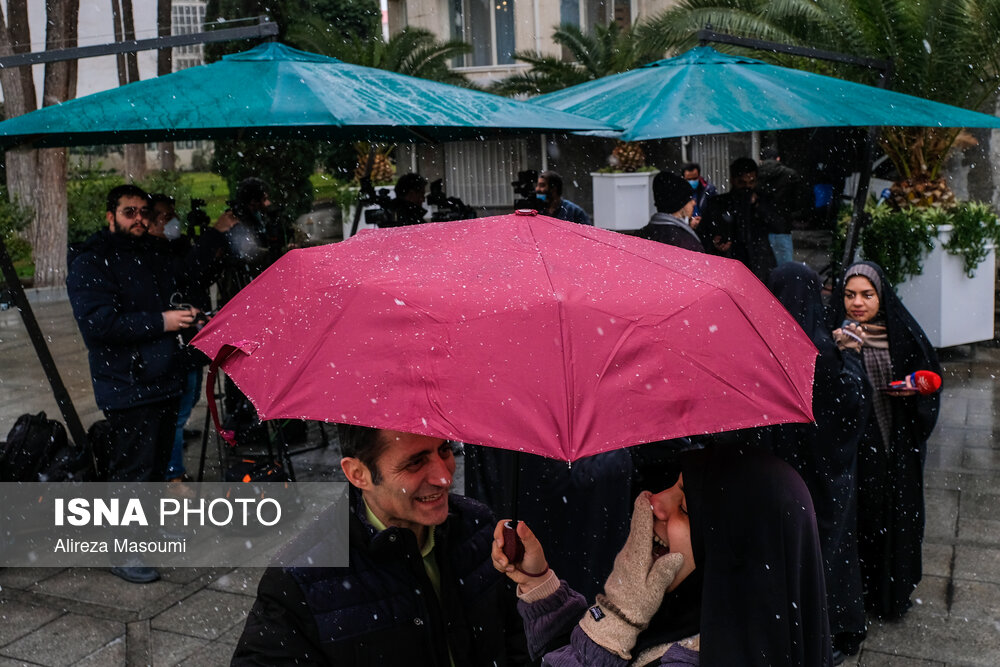 حاشیه جلسه هیات دولت ۲۱ دی