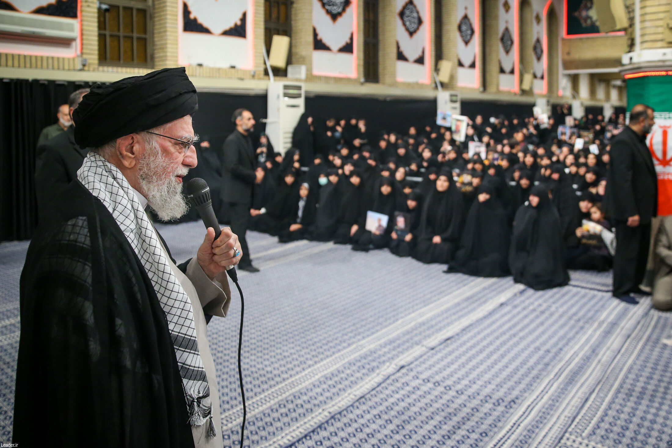 رهبر انقلاب در مراسم بزرگداشت شهدای جنگ تحمیلی