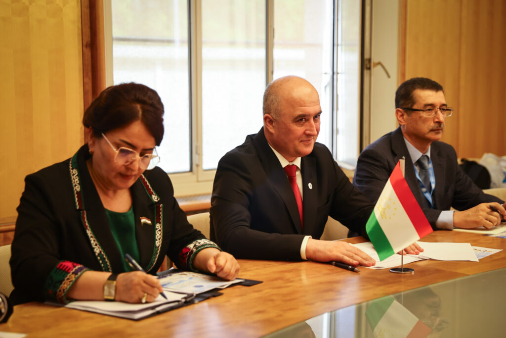 دیدار قالیباف با رئیس مجلس تاجیکستان