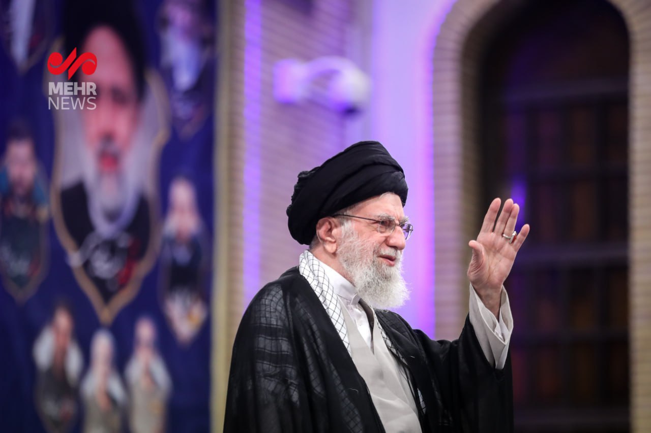 مراسم بزرگداشت شهدای خدمت با حضور رهبر انقلاب 