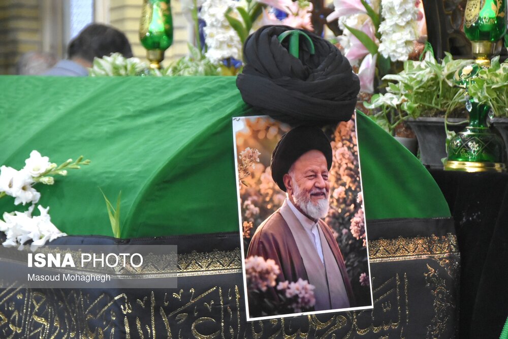 مراسم وداع با پیکر آیت الله سید محمد شاهچراغی