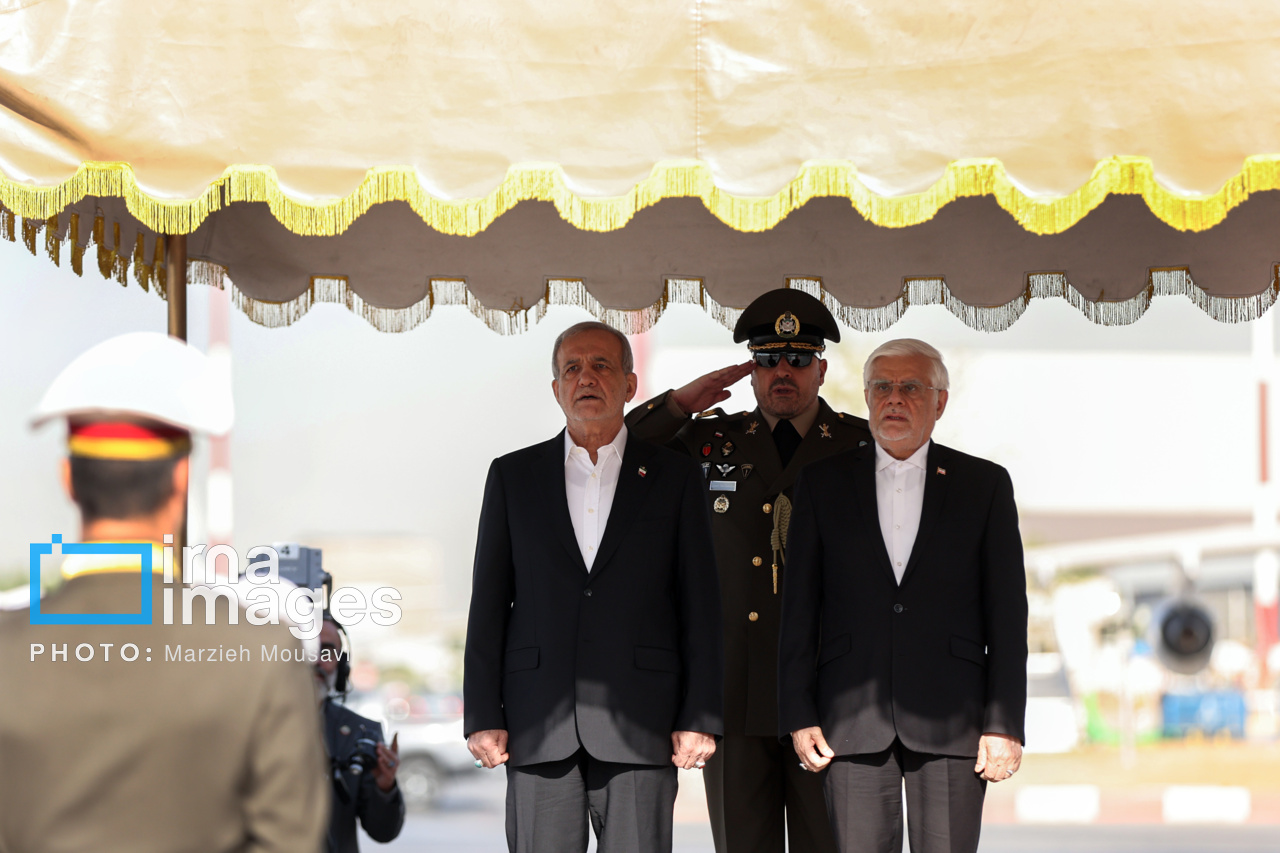 بدرقه رئیس‌جمهور به چین