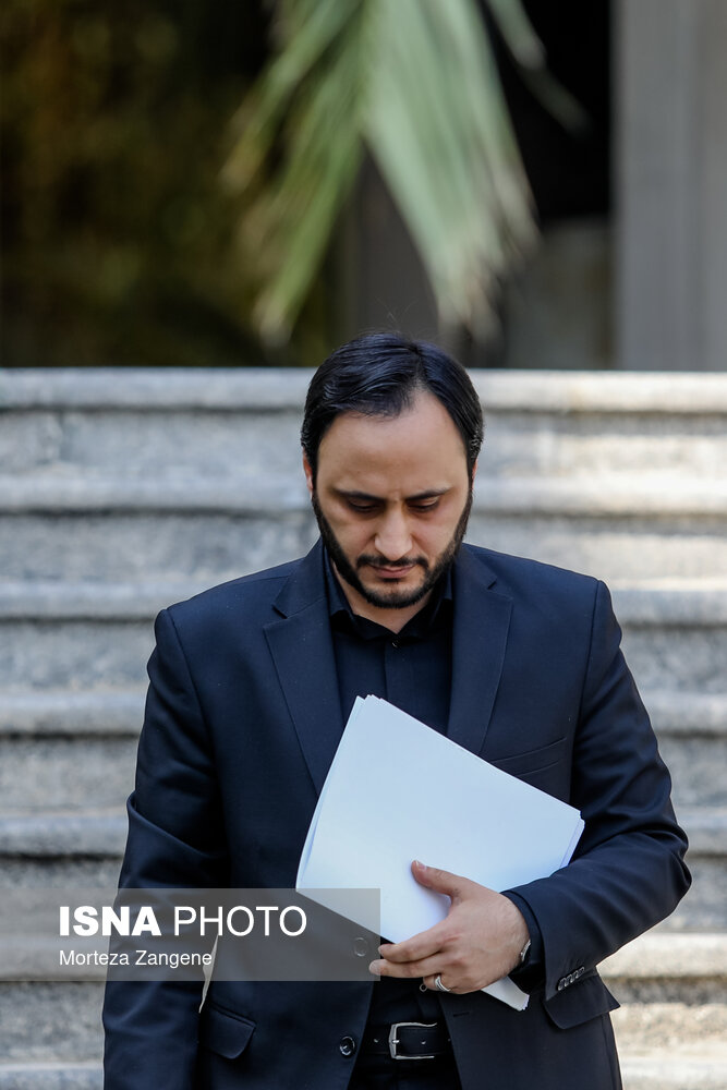 حاشیه جلسه هیات دولت ۲۳ شهریور