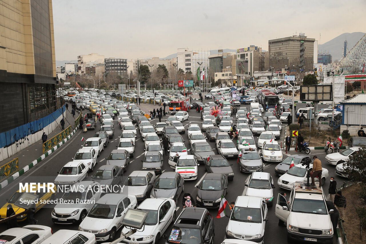 راهپیمایی یوم الله ۲۲ بهمن در تهران