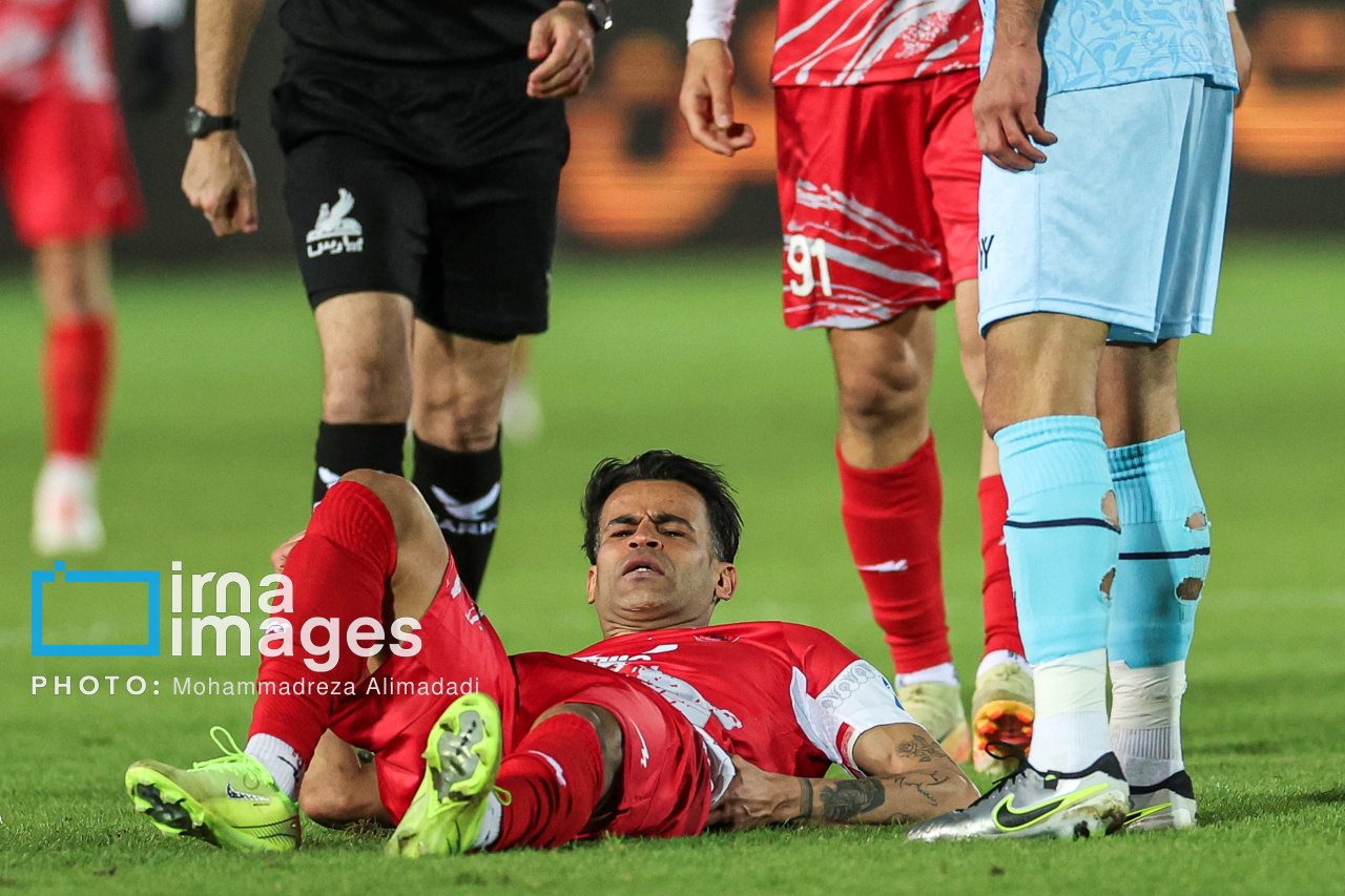 لیگ برتر فوتبال - پرسپولیس و گل گهر