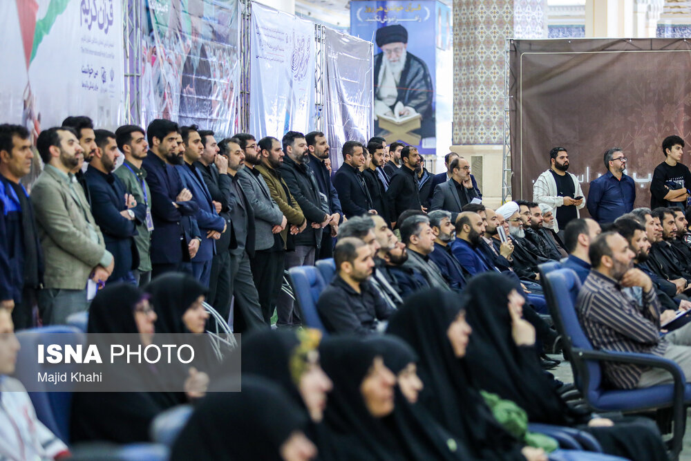 آیین تکریم خادمان قرآن کریم با حضور رئیس جمهور