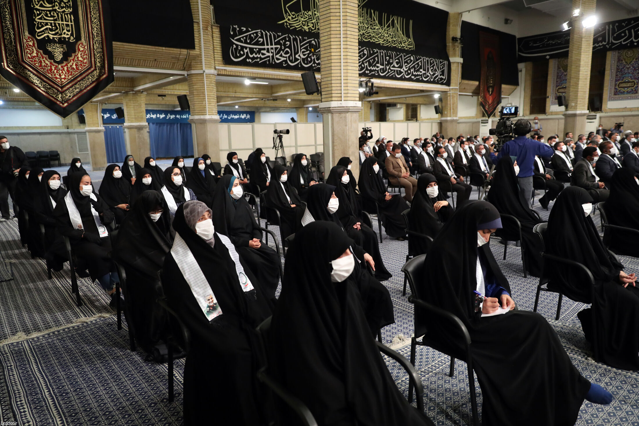 دیدار دست‌اندرکاران دومین کنگره شهدای ورزشکار با رهبرانقلاب