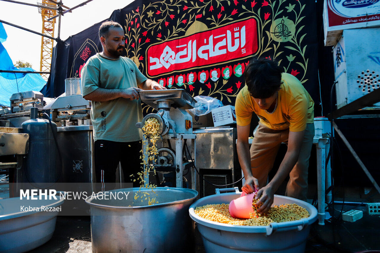 موکب های پذیرایی از زائران رضوی در مشهد