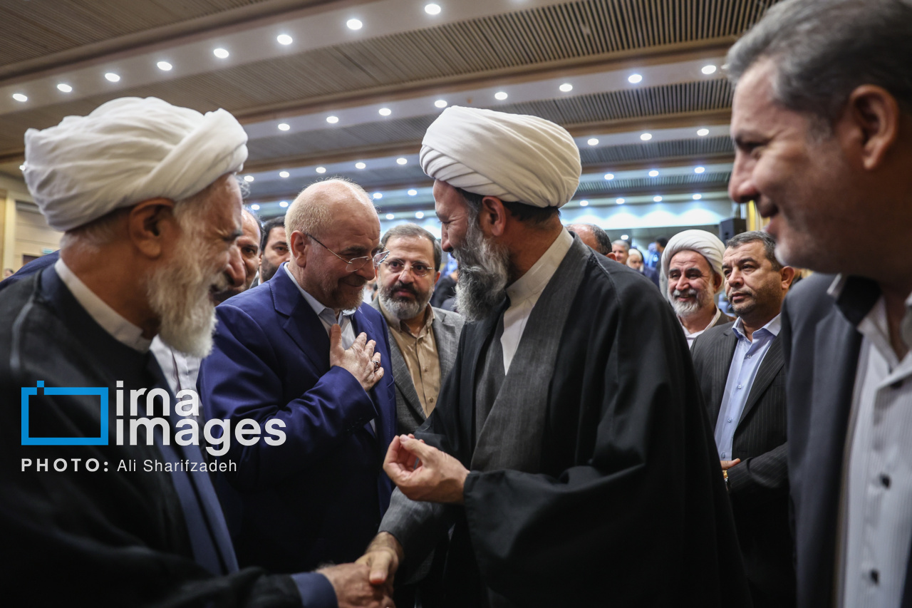 حضور قالیباف در همایش سراسری بنیاد مسکن 