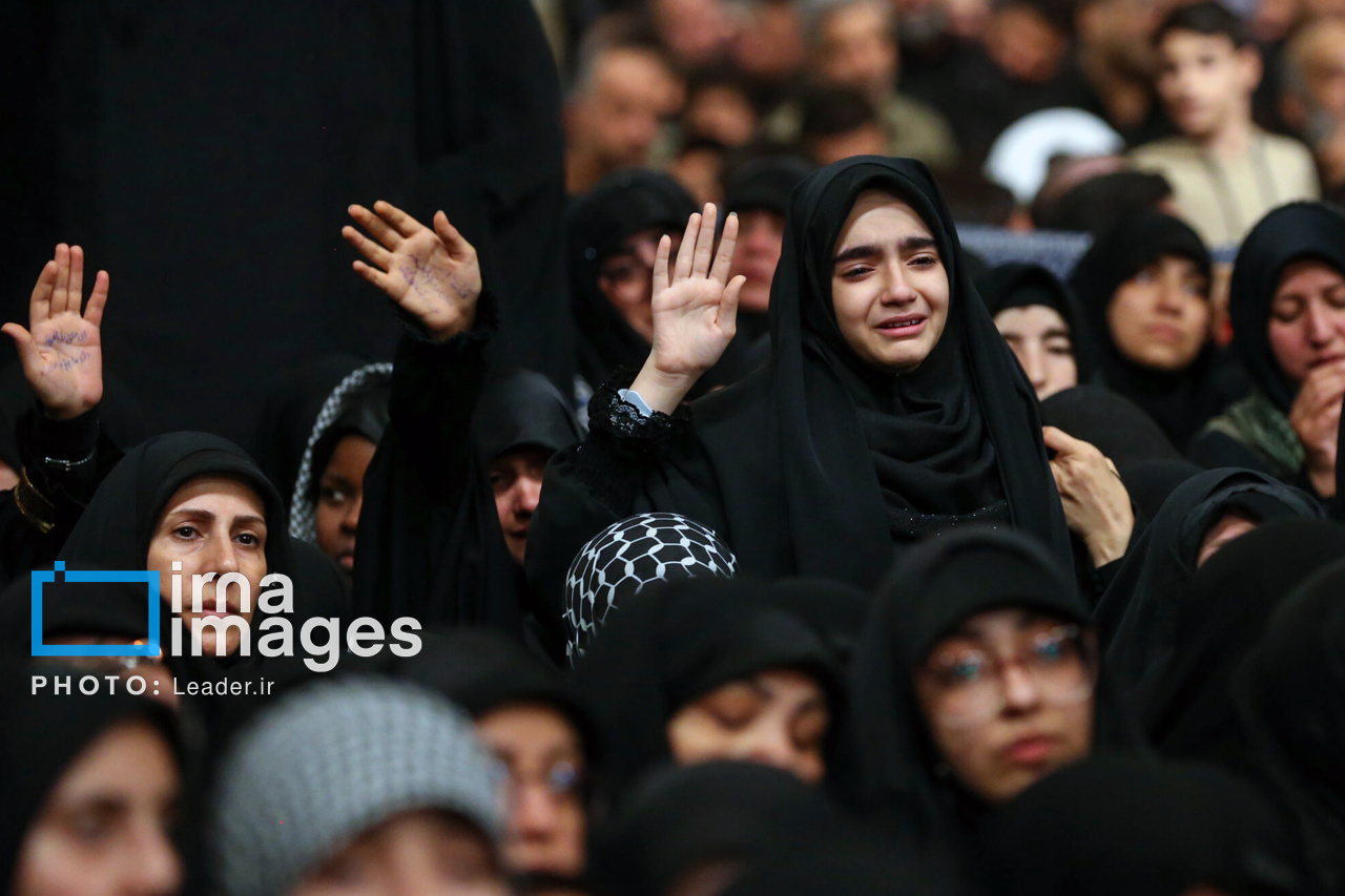 نخستین شب عزاداری ایام فاطمیه با حضور رهبر انقلاب