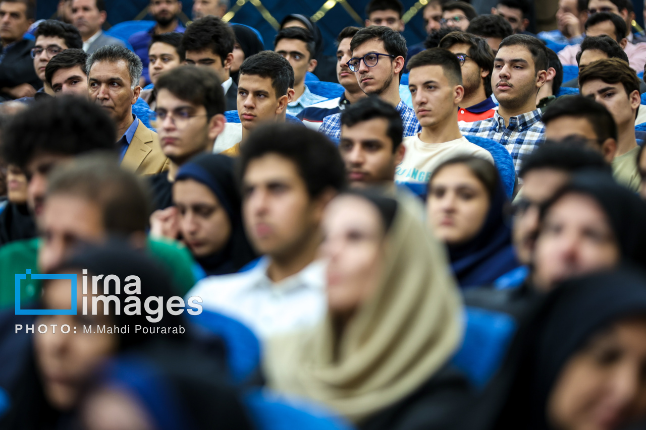 تجلیل از مدال آوران المپیاد ۲۰۲۵ 