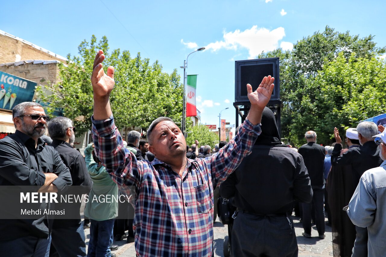 دسته عزاداری سالگرد ارتحال امام خمینی (ره) در زنجان