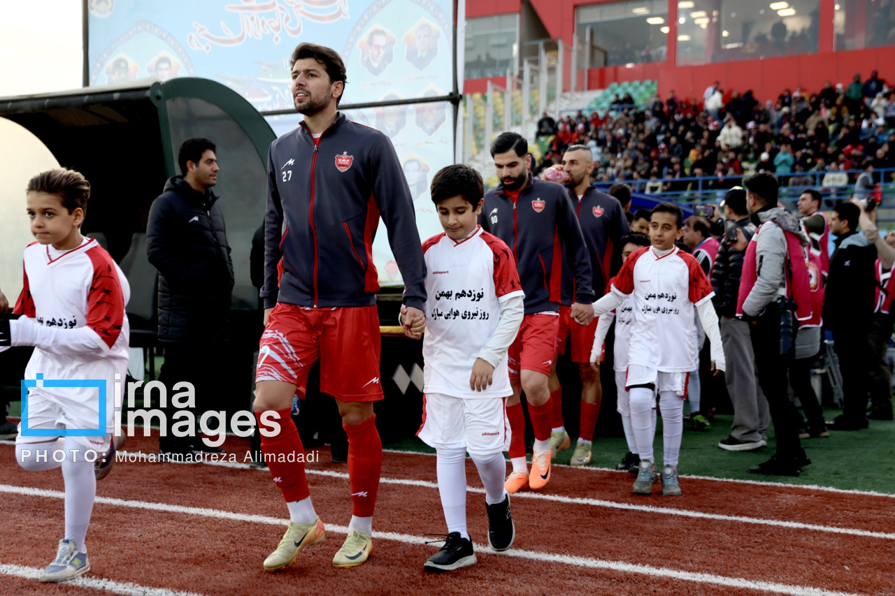 لیگ برتر فوتبال - پرسپولیس و گل گهر