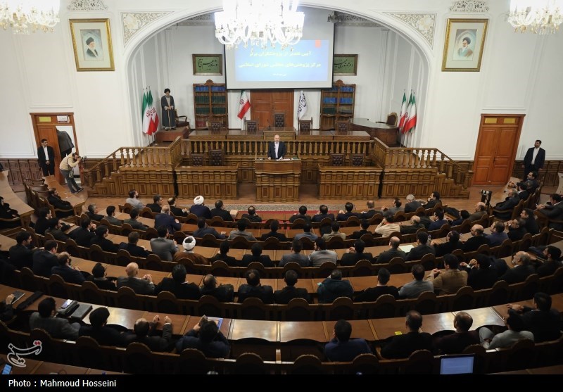 آیین تقدیر از پژوهشگران برتر مرکز پژوهش‌های مجلس با حضور قالیباف