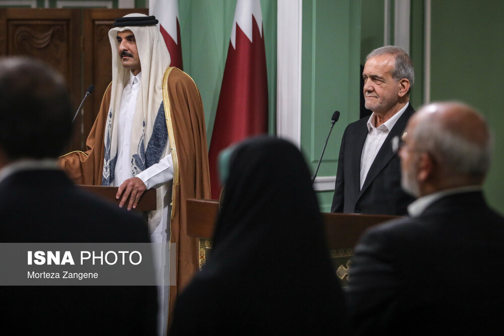 استقبال رسمی از امیر قطر