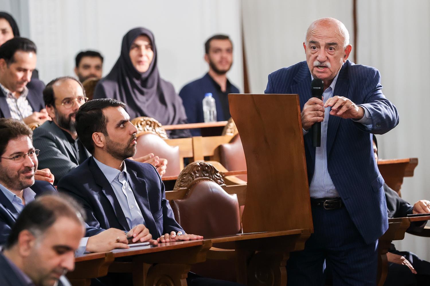 برگزاری نشست تعاون و حکمرانی مردم در مدار قانون با حضور قالیباف