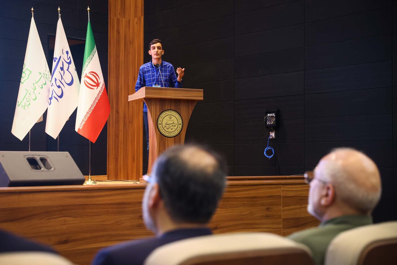 حضور قالیباف در اولین کارسوق حکمرانی داده‌محور