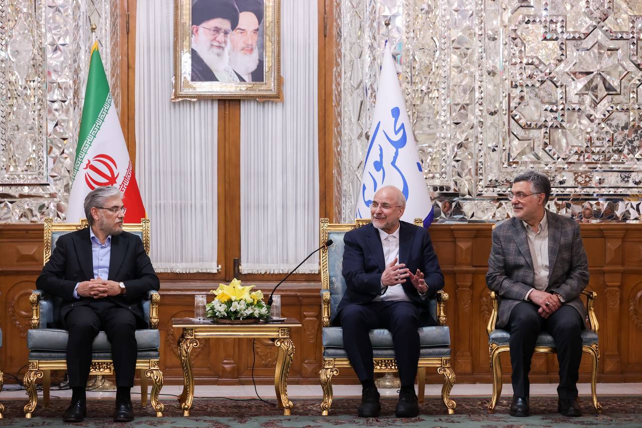 دیدارهای نوروزی جمعی از مسئولان نظام با قالیباف