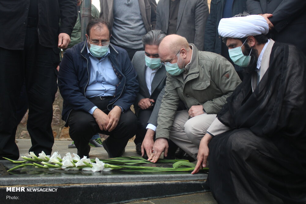 حضور قالیباف در گلزار شهدای سنندج